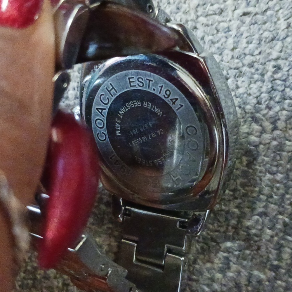 Coach Watch - Picture 2 of 3